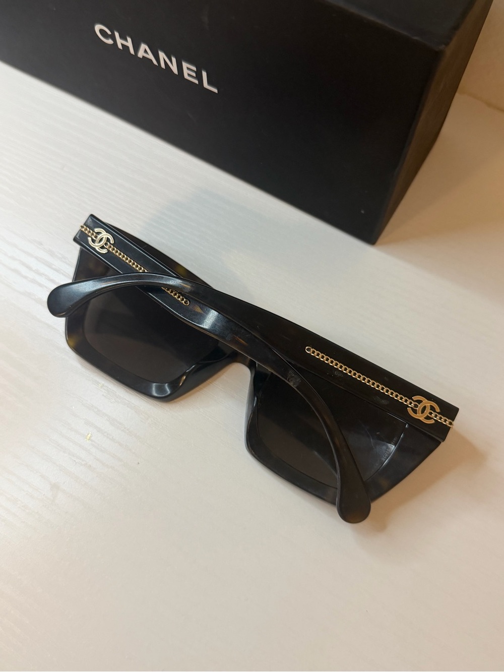 CHANEL Tortoiseshell Square-Frame Sunglasses - Brown/Gold - Picture 3 of 3